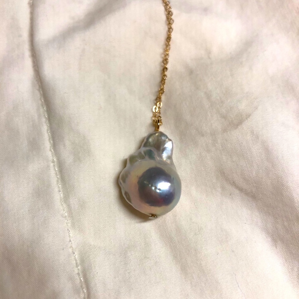 Baroque Pearl Necklace 🤍SALE🤍 - Picture 3 of 4